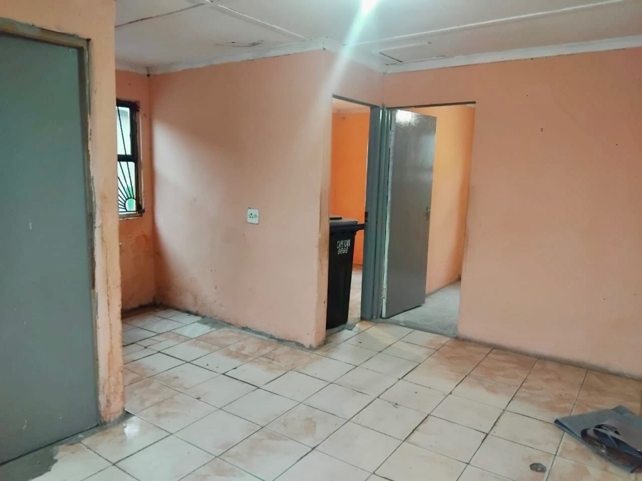 2 Bedroom Property for Sale in Mfuleni Western Cape